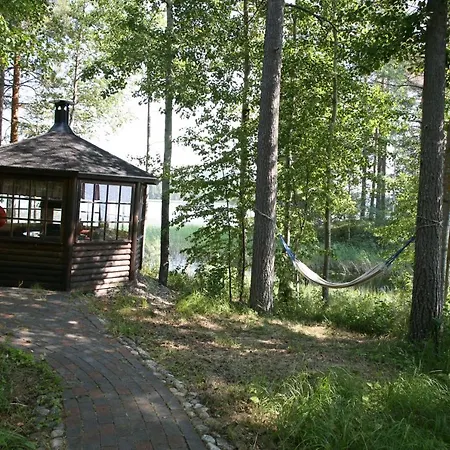 Karpalo Lodge *