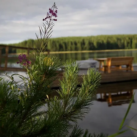 Lodge Karpalo